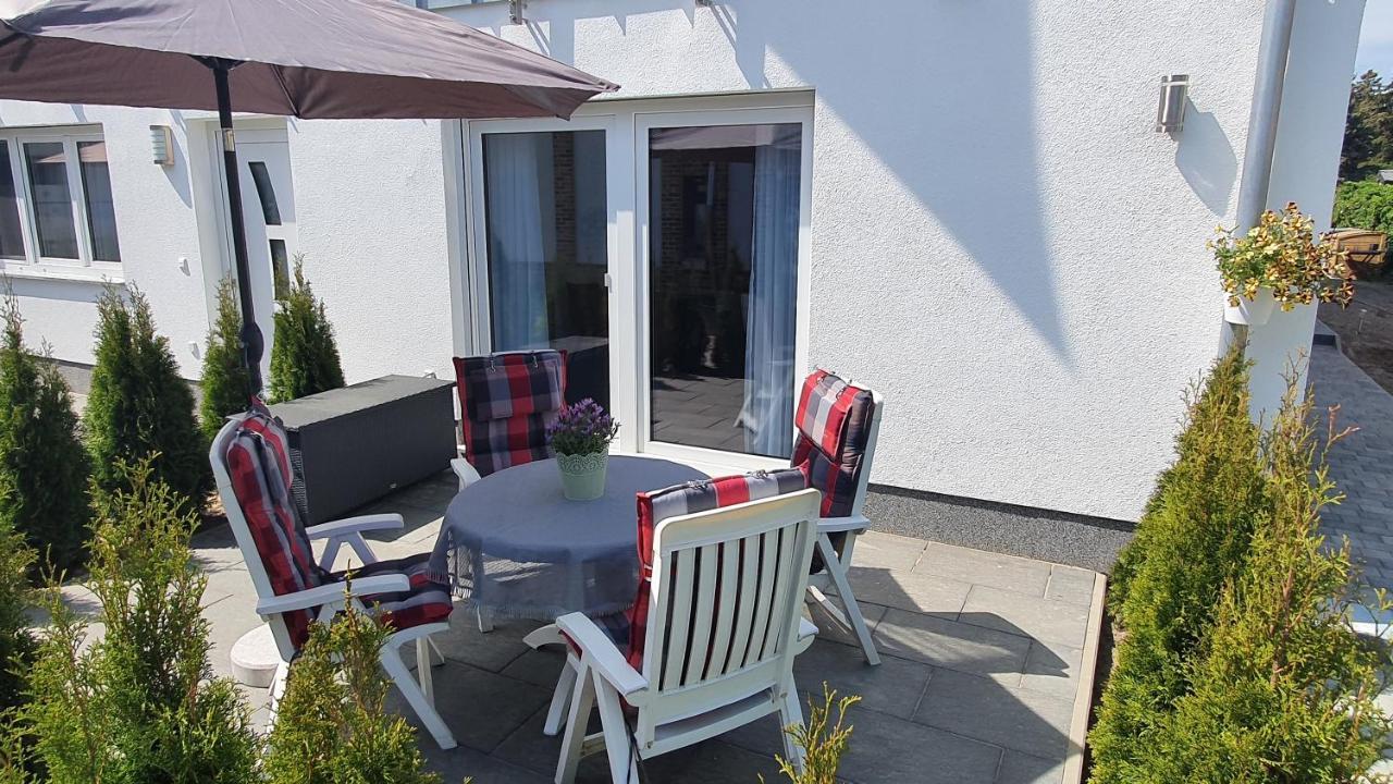 Ferienwohnungen "Godewind", Appartements Mit Balkon Oder Terrasse Zinnowitz Exterior photo